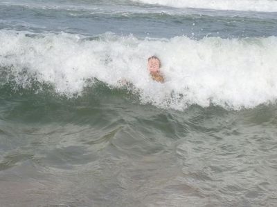 bodysurf